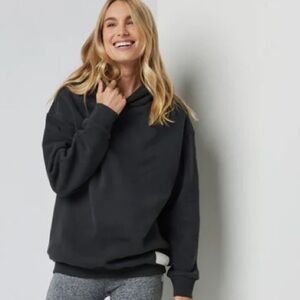 Vuori restore sweatshirt xs